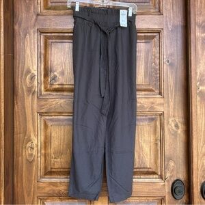 Hollister NWT Baggy Paper bag  pants with drawstring Size S
